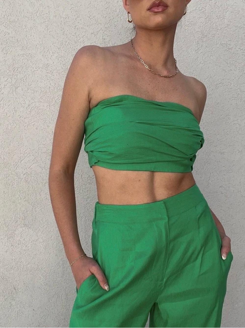 Gianni Bini Green Strapless Ruched Bandeau Crop Top